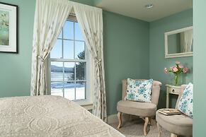 Inn at Pleasant Lake