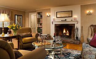 Inn at Pleasant Lake