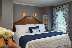 Inn at Pleasant Lake