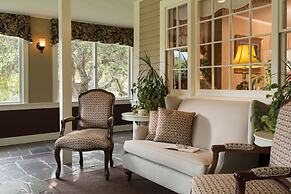 Inn at Pleasant Lake