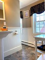 Inn at Pleasant Lake