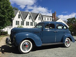 Inn at Pleasant Lake