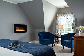 Inn at Pleasant Lake