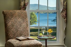 Inn at Pleasant Lake