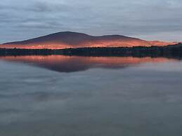 Inn at Pleasant Lake