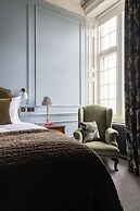 Dumbleton Hall Hotel
