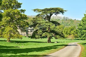 Dumbleton Hall Hotel