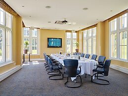 Dumbleton Hall Hotel