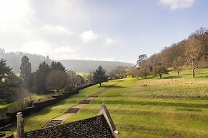 Dumbleton Hall Hotel