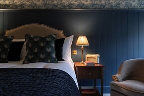 Dumbleton Hall Hotel
