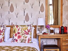 Dumbleton Hall Hotel