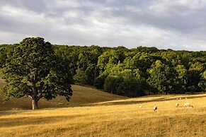 Dumbleton Hall Hotel