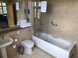 Dumbleton Hall Hotel