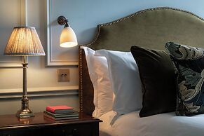 Dumbleton Hall Hotel