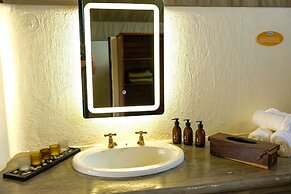 Honeyguide Tented Safari Camps - Mantobeni