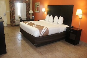 Quality Inn & Suites at The Outlets Mercedes/Weslaco