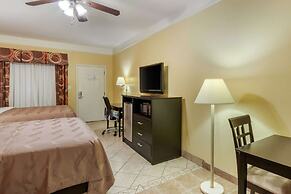 Quality Inn & Suites at The Outlets Mercedes/Weslaco