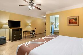 Quality Inn & Suites at The Outlets Mercedes/Weslaco