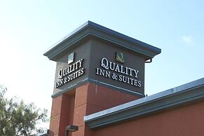 Quality Inn & Suites at The Outlets Mercedes/Weslaco