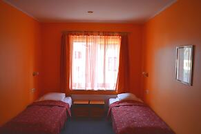 Jeruzale Hotel