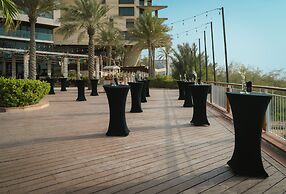 Yas Plaza Mangroves