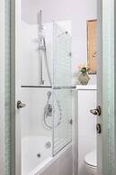 Shtarkman Erna Hotel