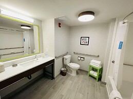 Hampton Inn & Suites Sarasota/Bradenton-Airport, FL