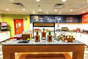 Hampton Inn & Suites Sarasota/Bradenton-Airport, FL