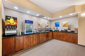 Comfort Suites East Lincoln - Mall Area