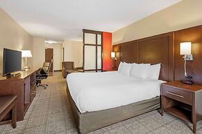 Comfort Suites East Lincoln - Mall Area