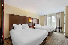 Comfort Suites East Lincoln - Mall Area