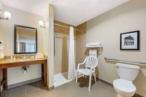 Comfort Suites East Lincoln - Mall Area