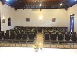 Puri Saron Hotel Madangan