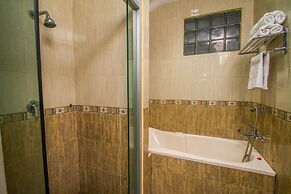 Puri Saron Hotel Madangan