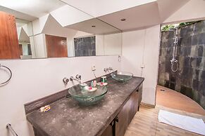 Puri Saron Hotel Madangan