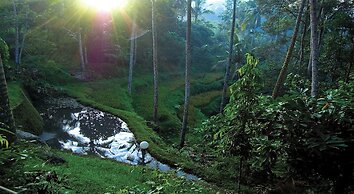 Puri Saron Hotel Madangan