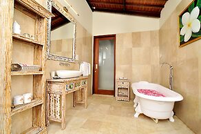 Puri Mas Boutique Resort & Spa