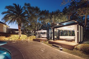 The Suites Hotel Jeju