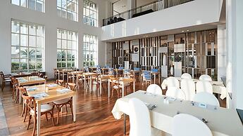 The Suites Hotel Jeju