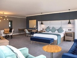 Diamond Coast Hotel