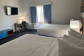 Days Inn & Suites by Wyndham Columbus NE