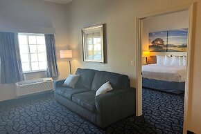 Days Inn & Suites by Wyndham Columbus NE