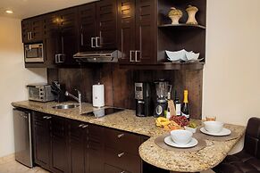 El Taj Oceanfront & Beachside Condo Hotel