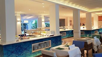 Puerto Azul Suite Hotel