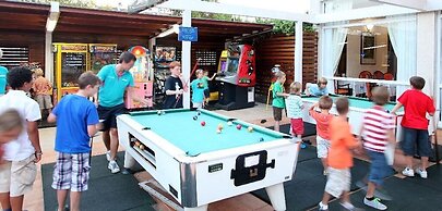 Puerto Azul Suite Hotel