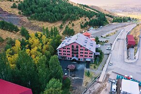 Dedeman Erzurum Palandöken Ski Lodge