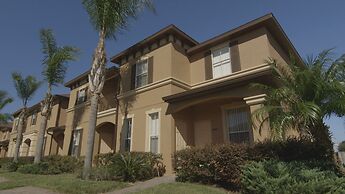 Villas At Regal Palms