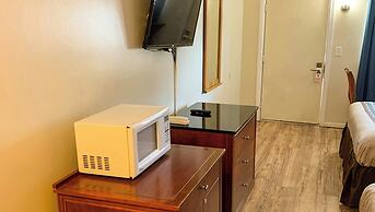 Hampton Motor Inn