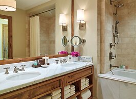 Residences at the Little Nell