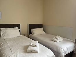 City Centre Guest House - Gloucester Park